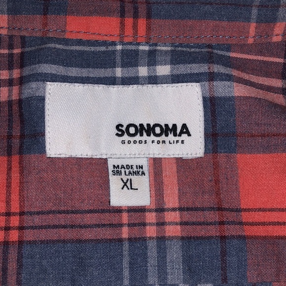 Button down - Picture 4 of 6